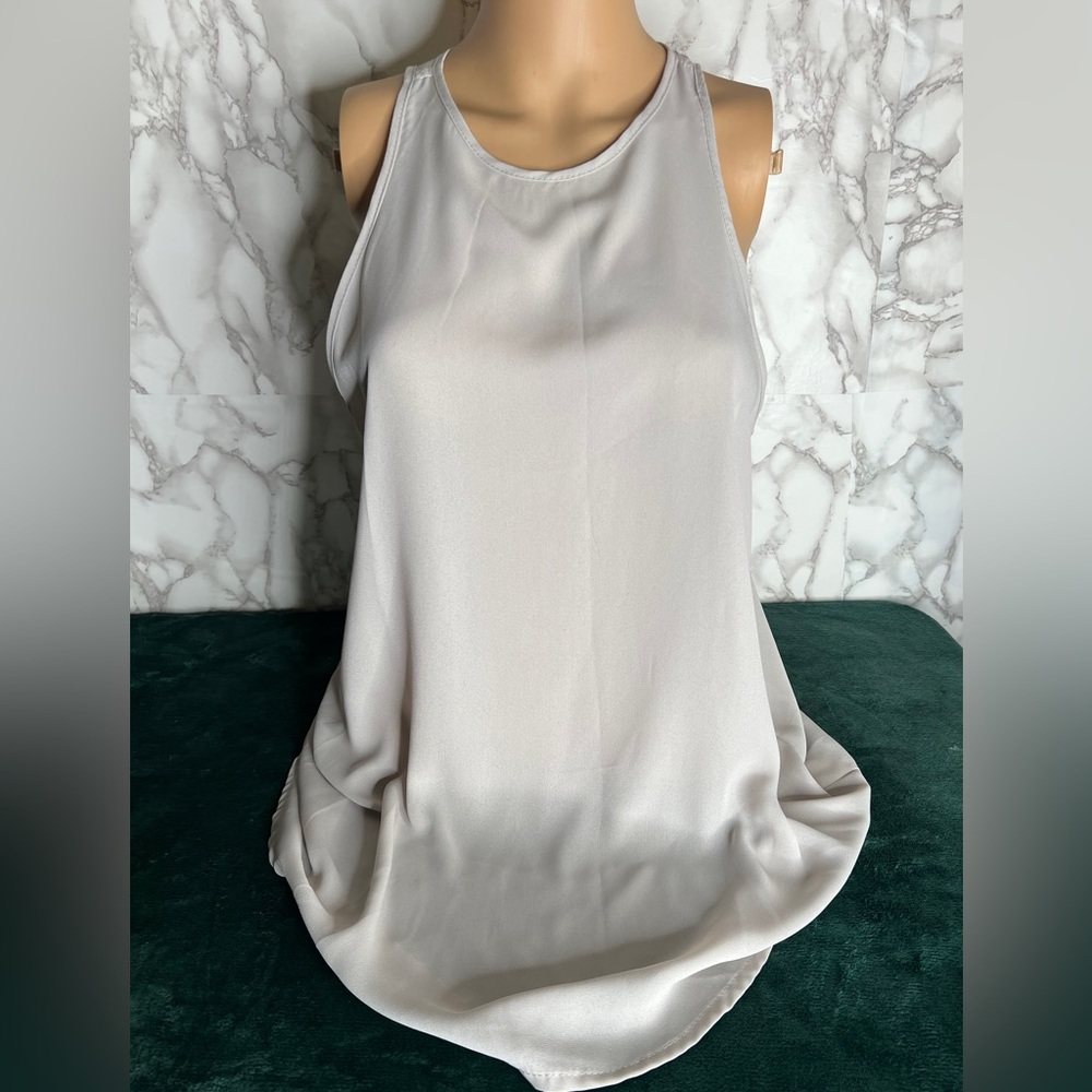 Lulu’s Woman Tank Blouse size M